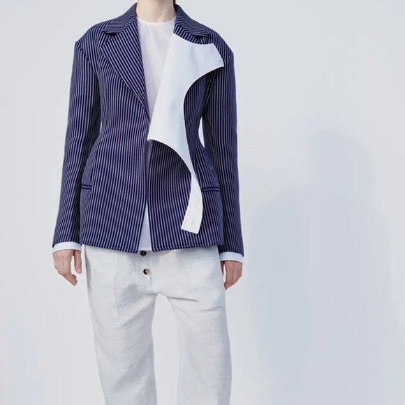 Pre Fall 2017 Peplum Tank with Flap - Picture 2 of 5